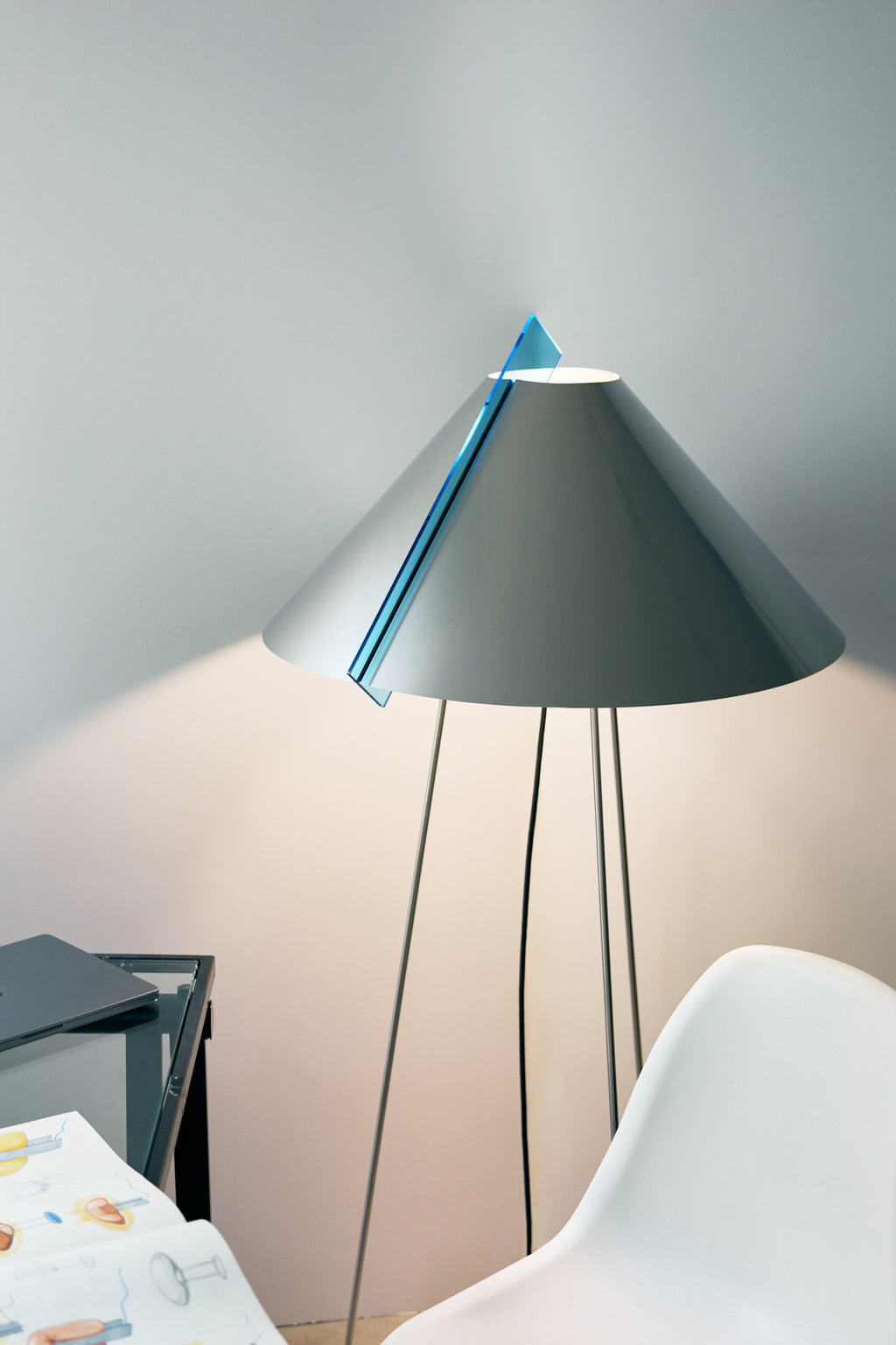 Nui Floor Lamp