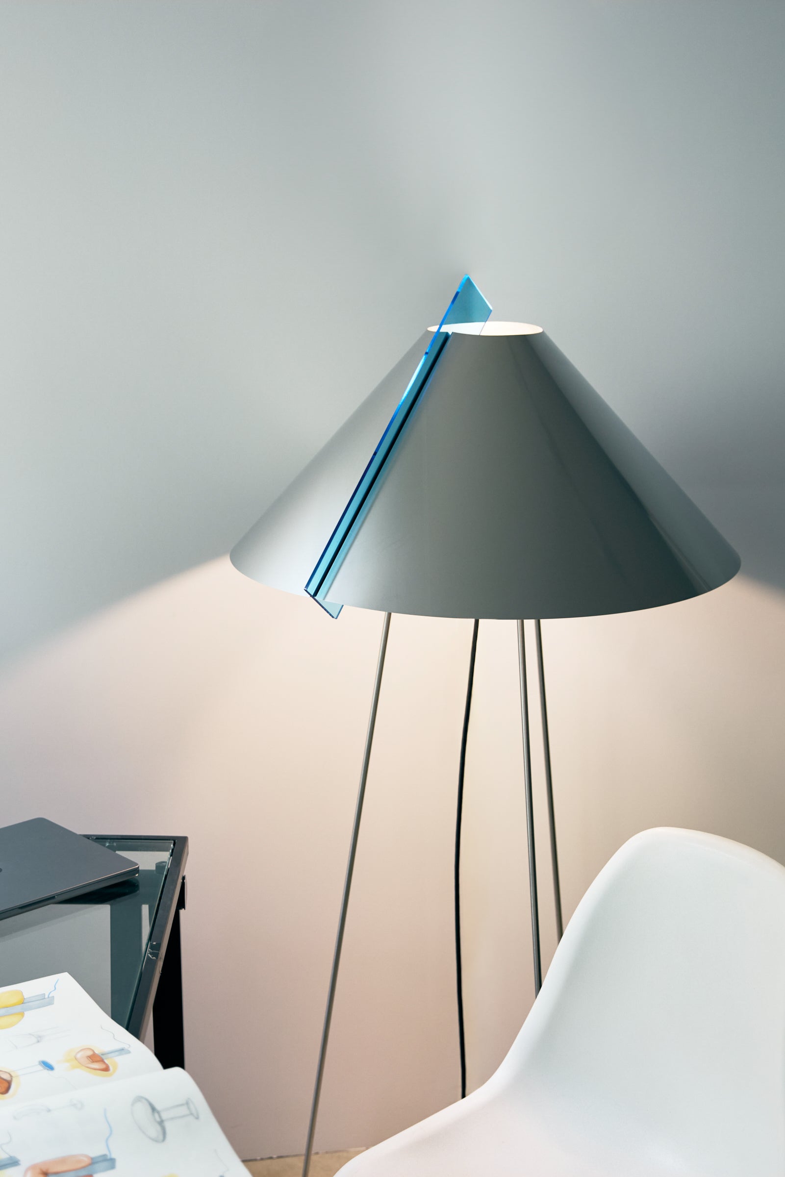 Nui Floor Lamp