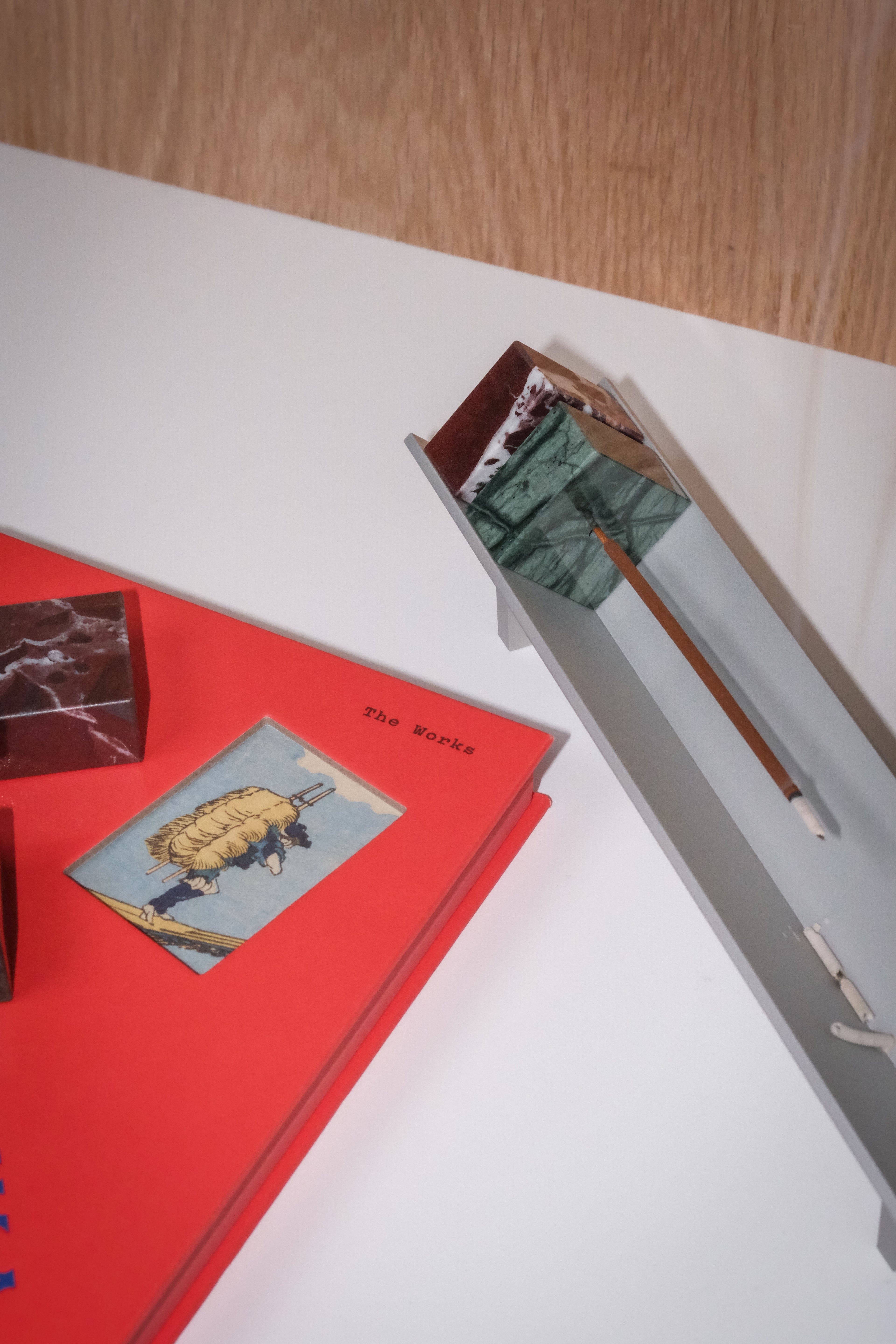 Crease Incense Holder