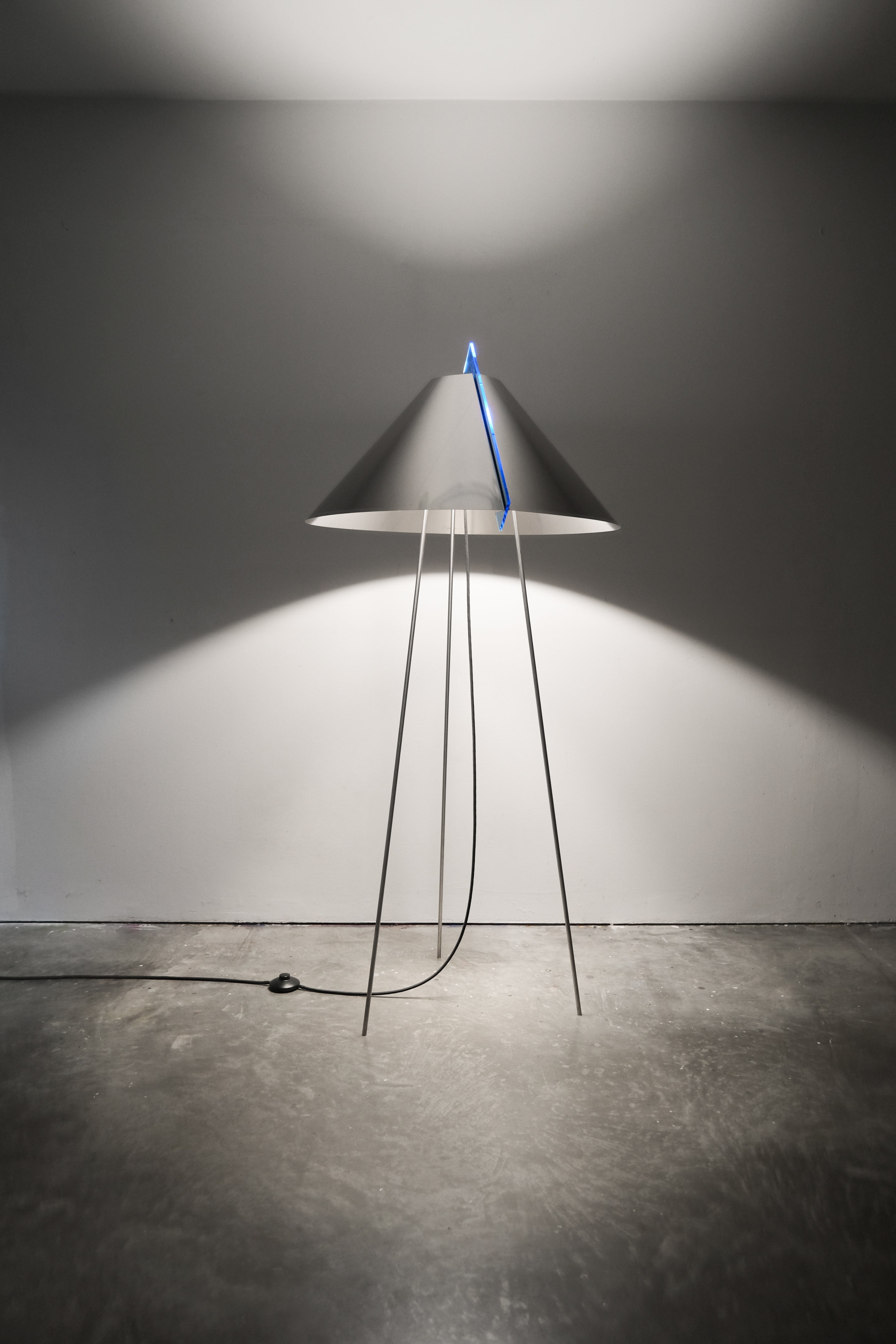 Nui Floor Lamp