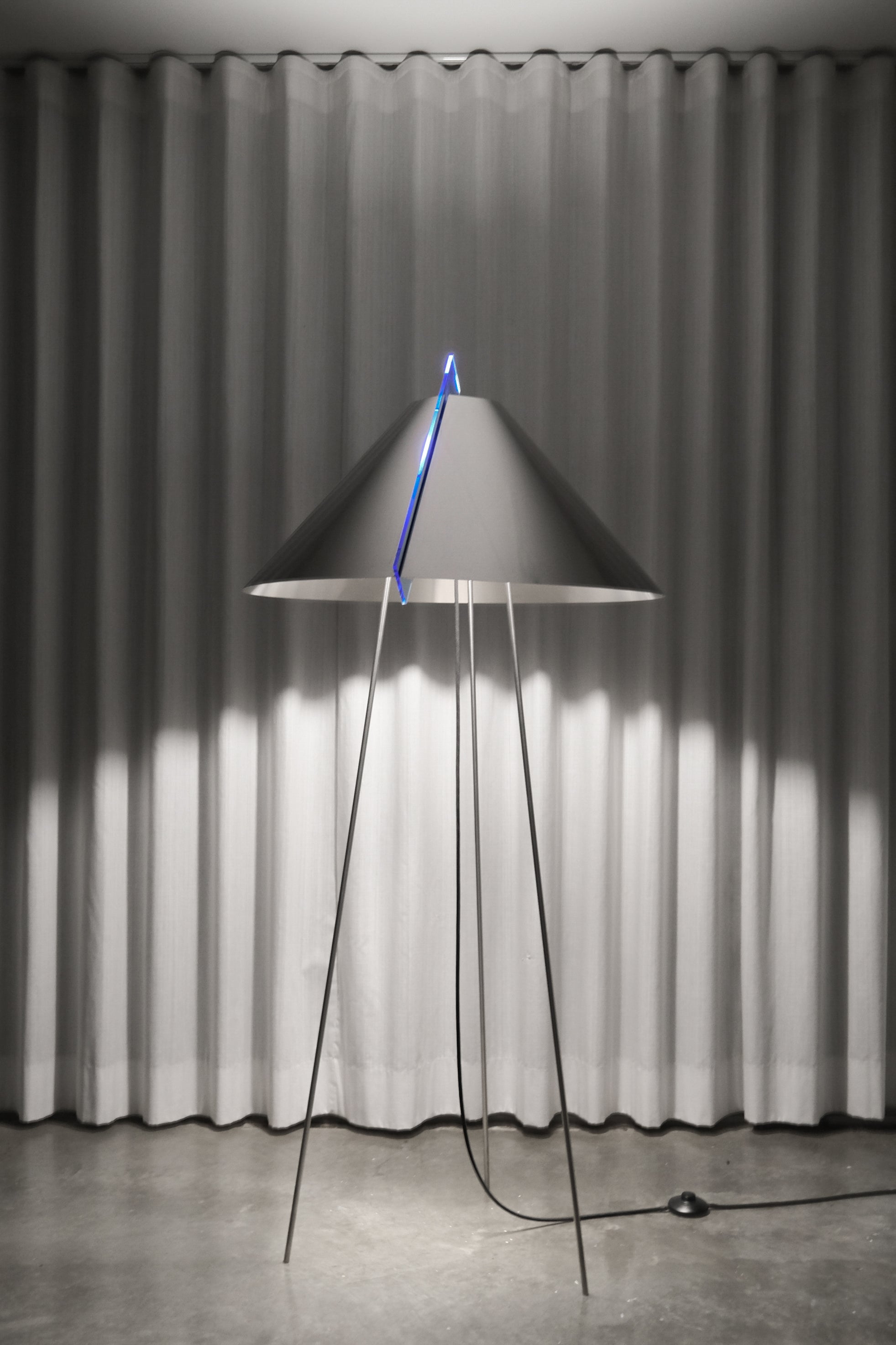 Nui Floor Lamp