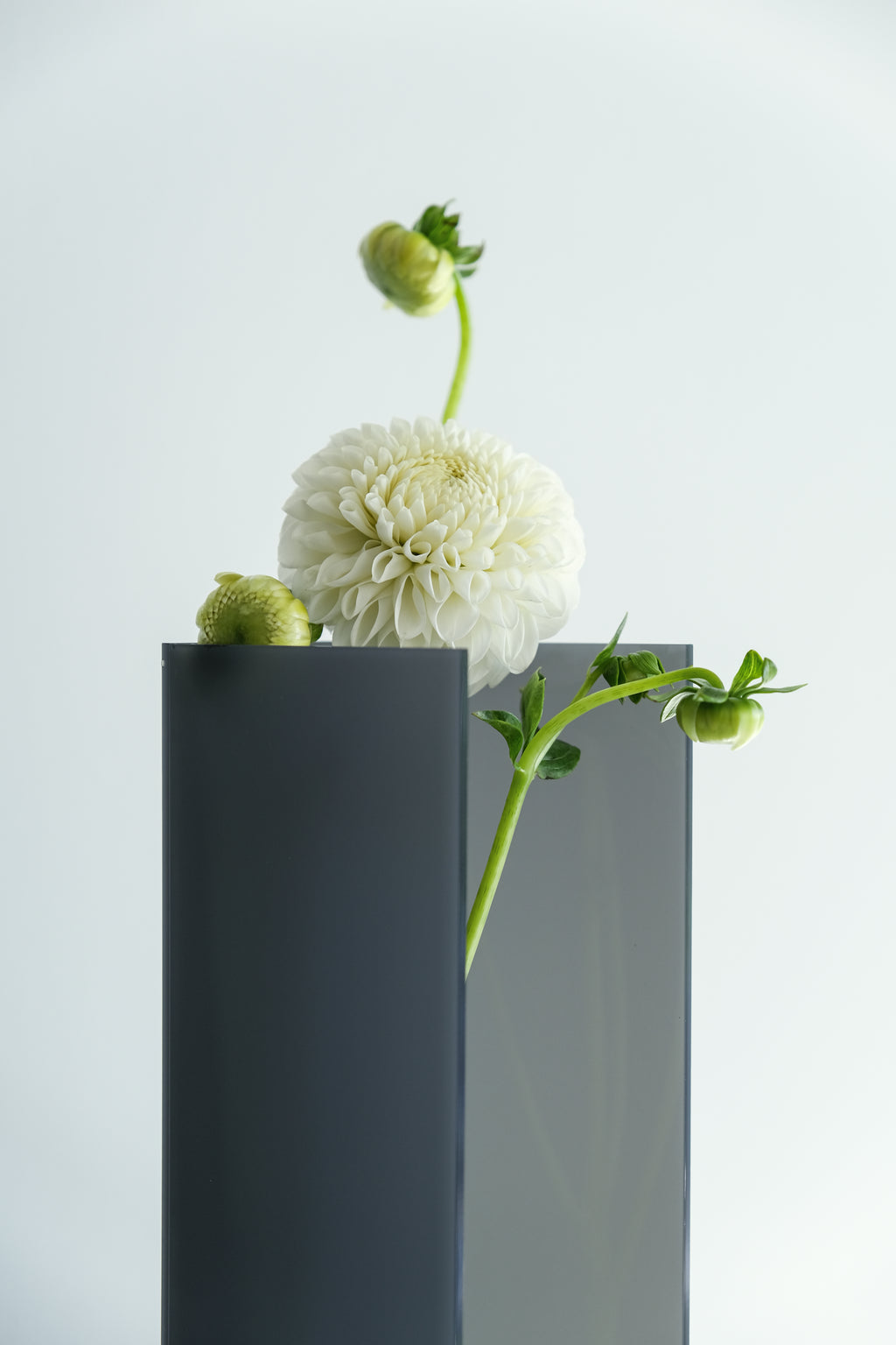 Nook Vase - Smoke